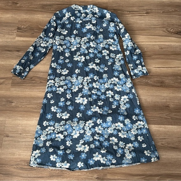 Blue White Chambray Floral Button Font Dress Fits Women Medium - Picture 8 of 9